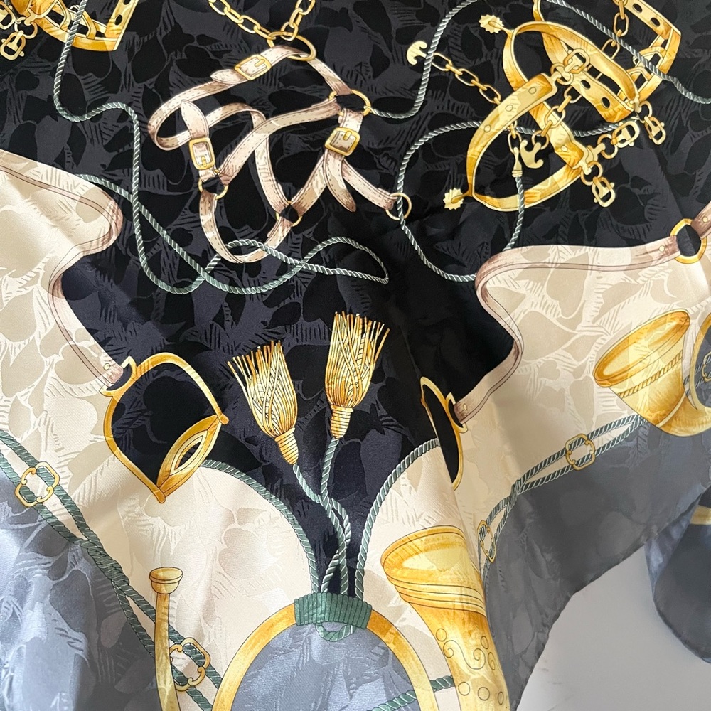 RENATO BALESTRA Italian Large Square Silk Scarf - Picture 6 of 8